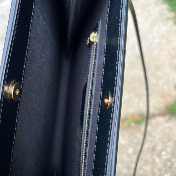 ECU black Authentic Louis Vuitton Saint Tropez EPI SMOKE FREE NO ODORS - Picture 6 of 8